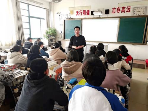烟台市教学能手先进事迹展播（第五期）｜以爱育心，以智启航——记烟台教育咨询服务的开拓者